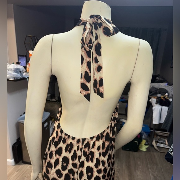 Sleeveless Backless Halter Maxi Dress - Leopard Print apricot size Large - Picture 6 of 9